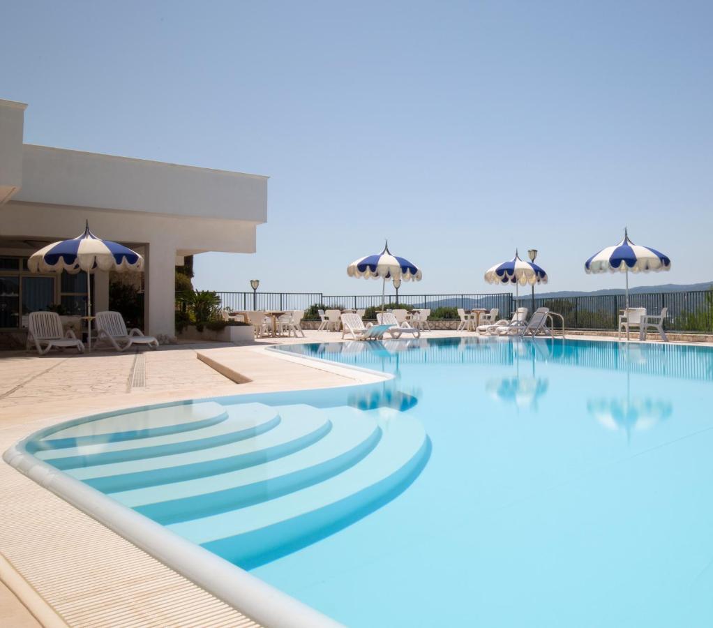 Svevo Sea House Aparthotel Весте Екстериор снимка