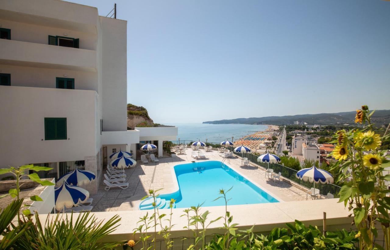 Svevo Sea House Aparthotel Весте Екстериор снимка