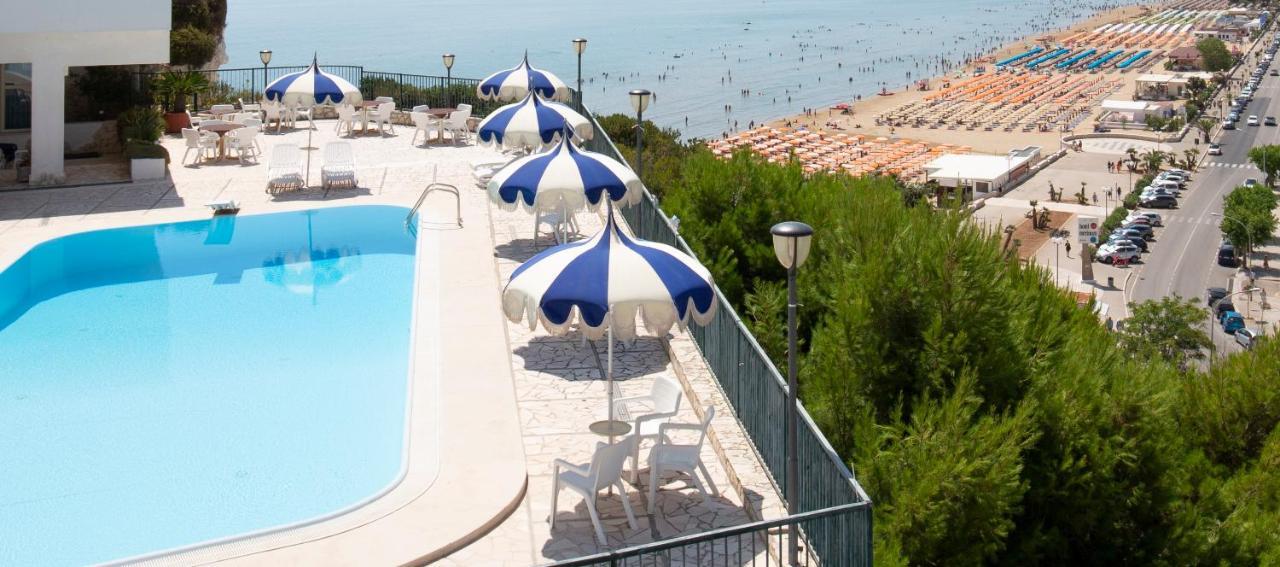 Svevo Sea House Aparthotel Весте Екстериор снимка