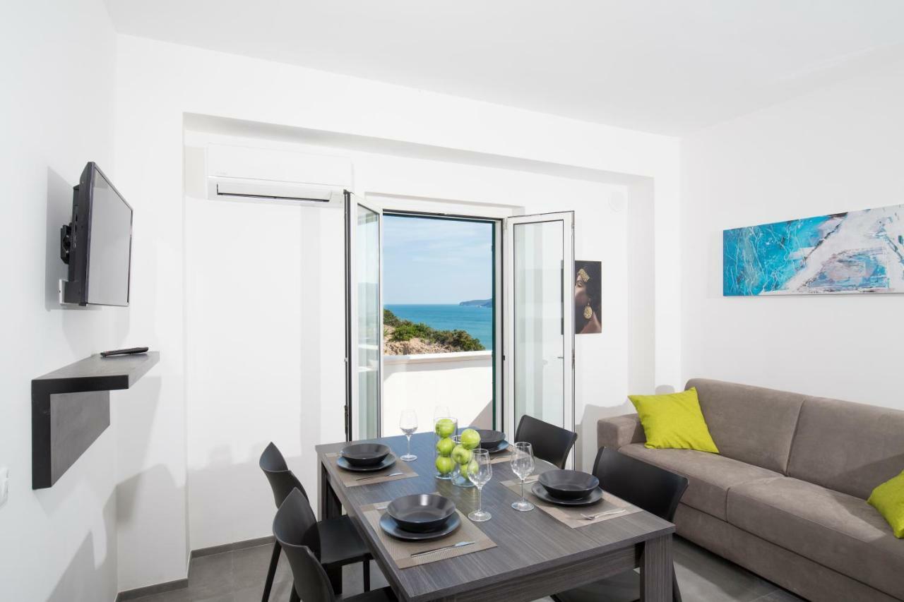 Svevo Sea House Aparthotel Весте Екстериор снимка