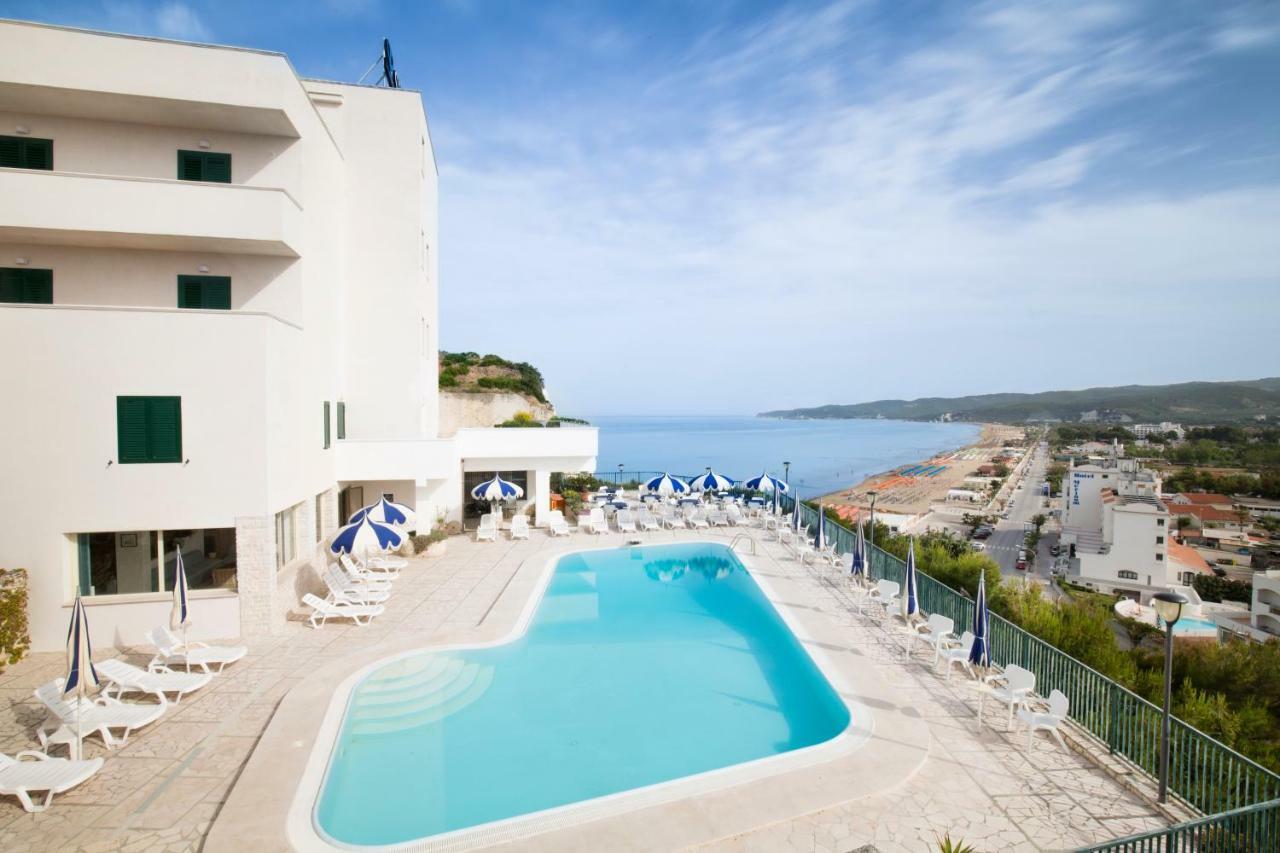 Svevo Sea House Aparthotel Весте Екстериор снимка
