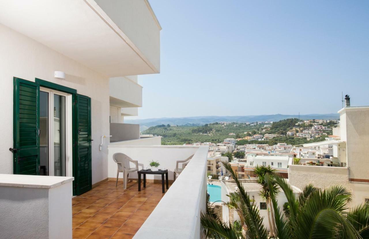 Svevo Sea House Aparthotel Весте Екстериор снимка